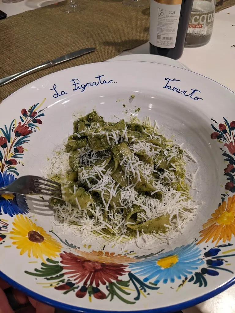 John Sison_La Pignata_Provincia di Taranto_review