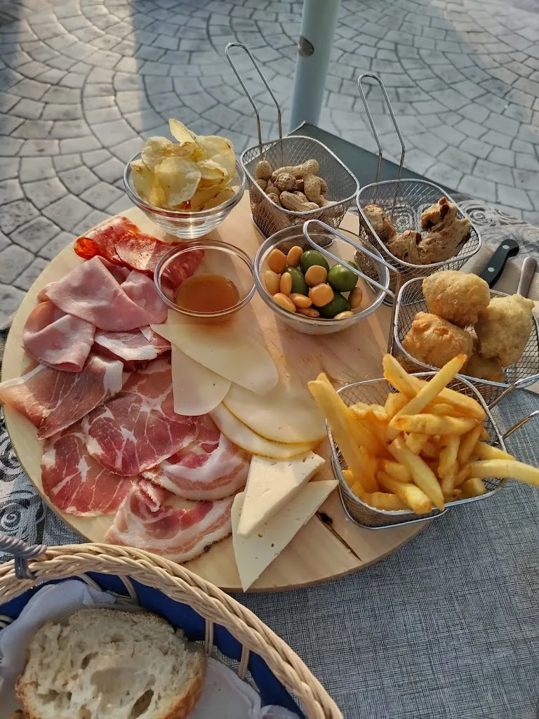 Lucian_Esperienze Partenopee_Piazzola sul Brenta_review