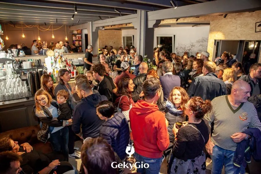 Gekygio - Cocktail & Music Bar_Piazzola sul Brenta_slider_image_3