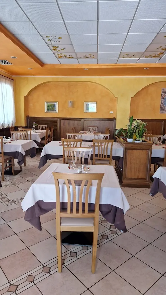 Bar Trattoria al Cacciatore restaurant in Piombino Dese