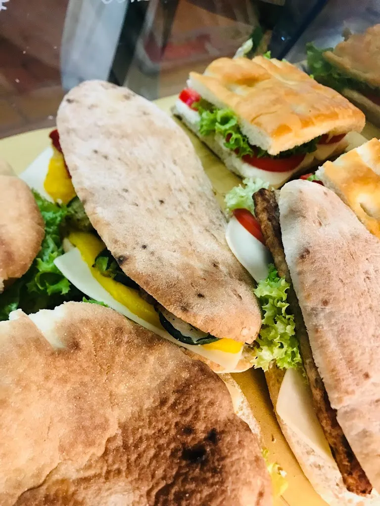 Delirium bar_Piombino Dese_slider_image_2