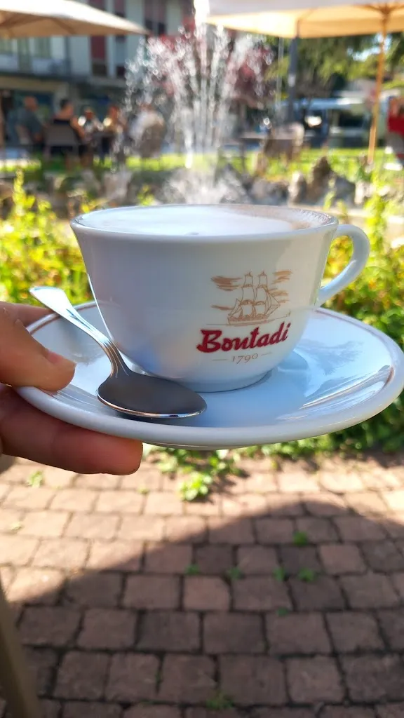 Brenda Nicolly nascimento_Bar Paninoteca Flo'S Sas_Piovene Rocchette_review