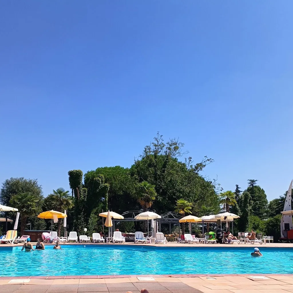 Nicolò Ferro - Social Media Manager_Palazzo Rosso_Polesella_review