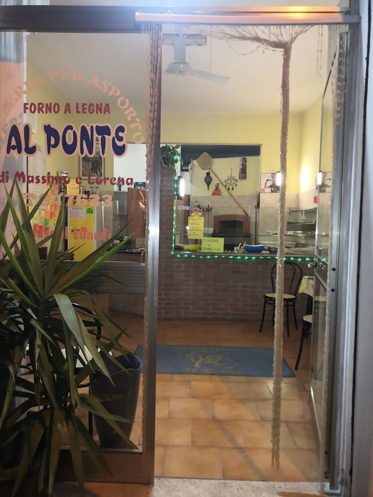 Pizzeria Al Ponte restaurant in Polesella