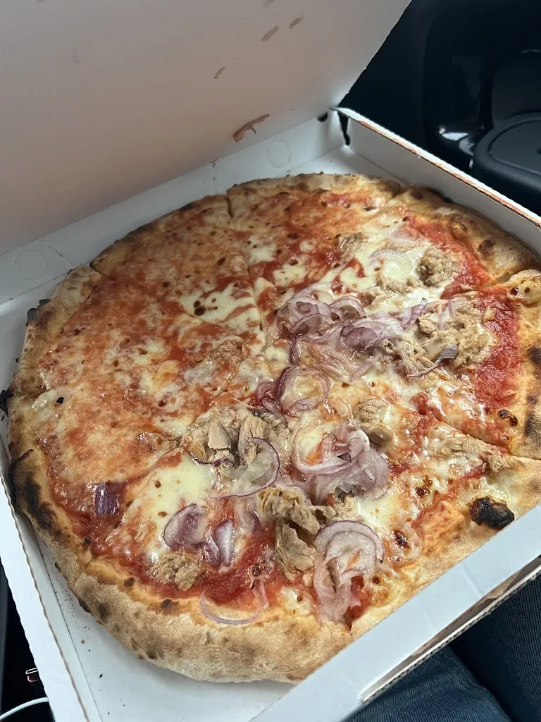 Pizzacasa_Ponte nelle Alpi_slider_image_3