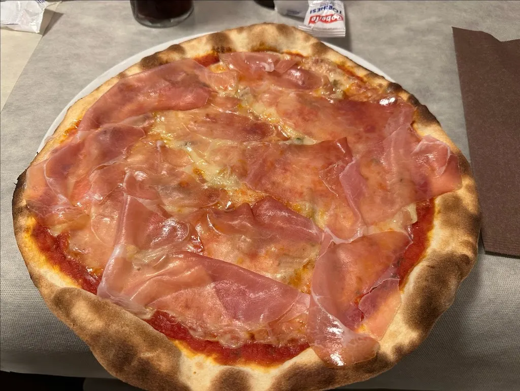 Diego Novo_Pizzeria L'incontro, di Sabrina e Antonio_Posina_review