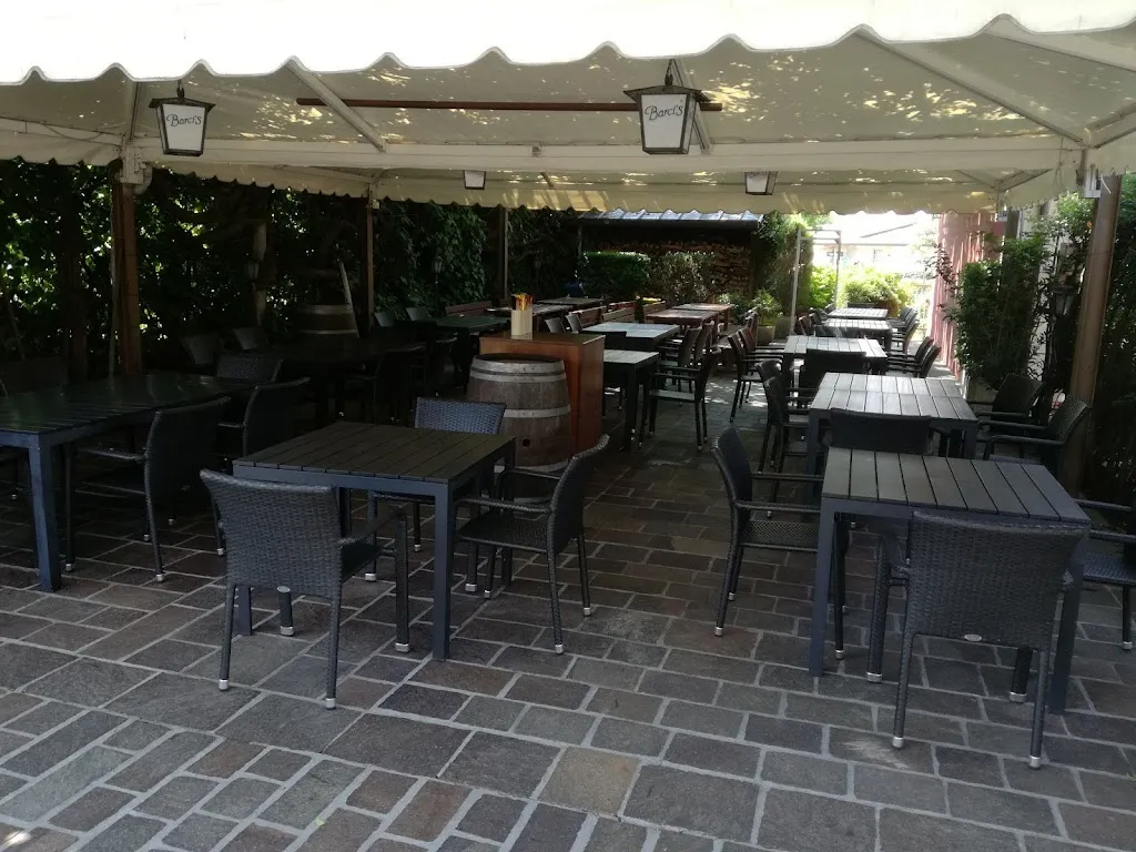 Trattoria Pizzeria Alla Pesa - Da Barci restaurant in Pozzoleone