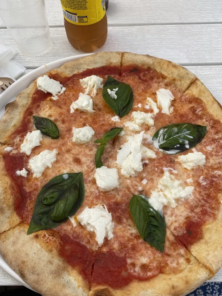 Cuor di pizza_Pozzoleone_slider_image_1