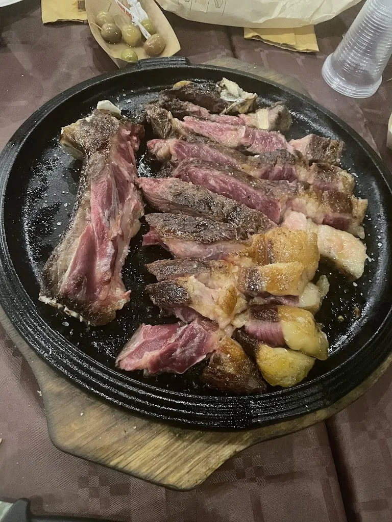 Allwyn Almeida_Braceria Caputi - sede estiva_Quasano_recensione