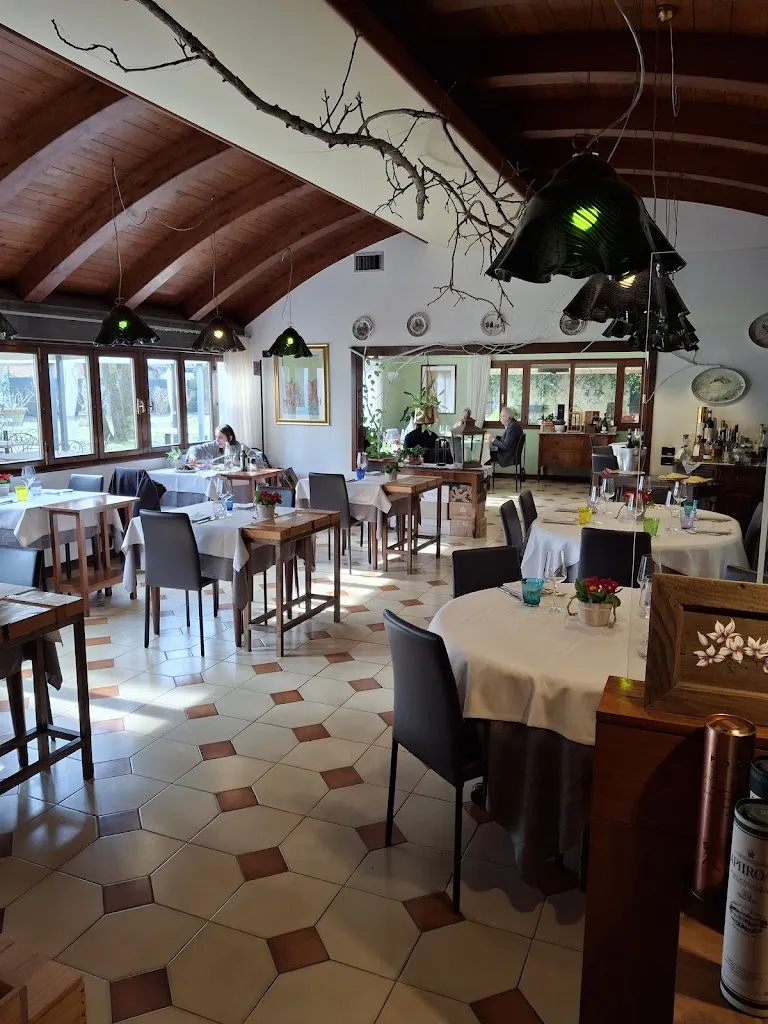 Ristorante Magnolia Sas di Luca Dalla Verde_Preganziol_slider_image_1