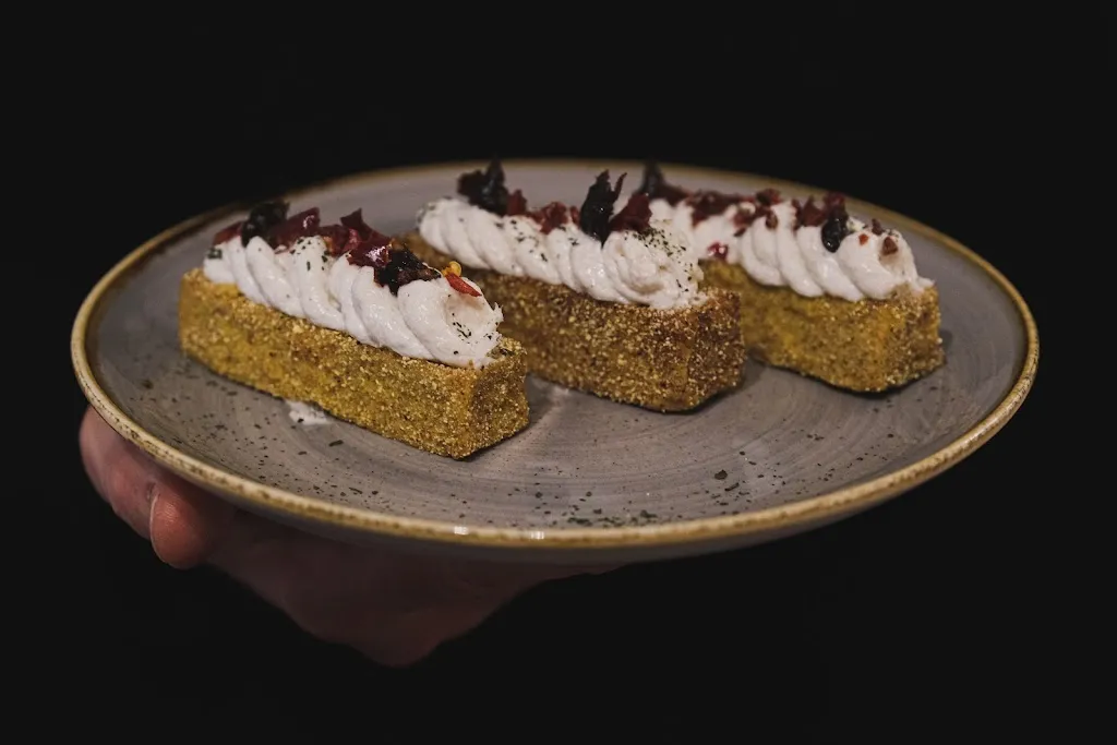 Trani - Osteria - Cocktail Bar_Provincia di Rovigo_slider_image_2