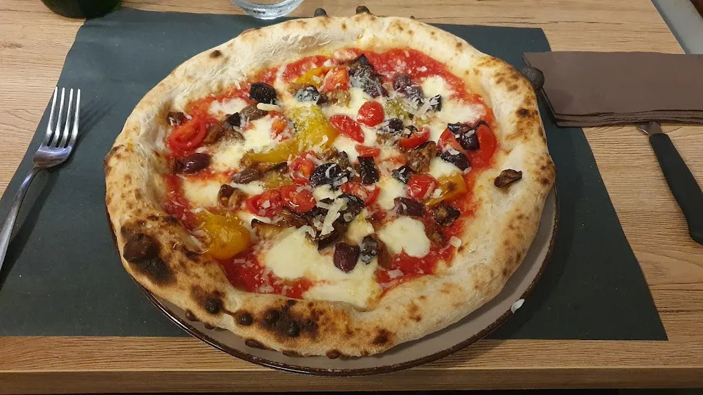 Pizzeria Uanema_Quinto Vicentino_slider_image_3