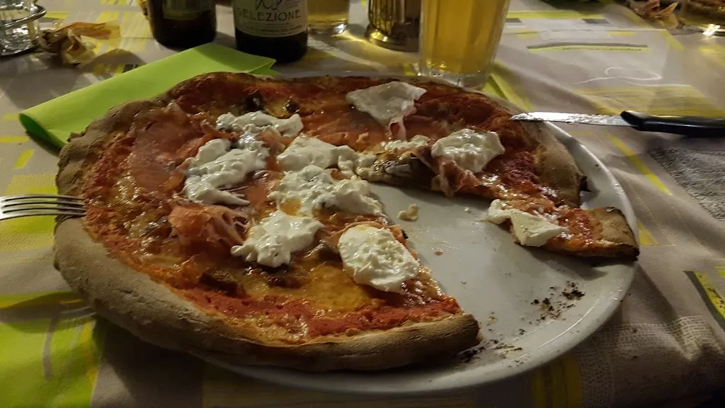 Robert Mindreanu_Pizzeria Al Focolare Di Faggion Erio & C. S.N.C._Quinto Vicentino_recensione