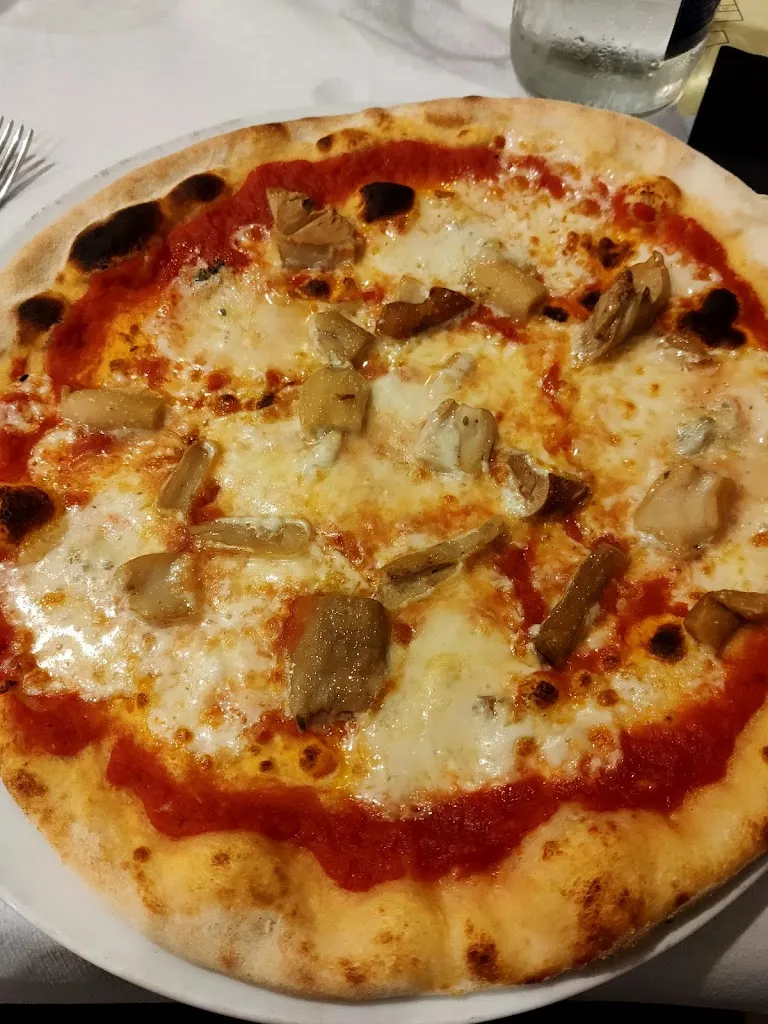 Pizzeria Corrado_Raldon_slider_image_3