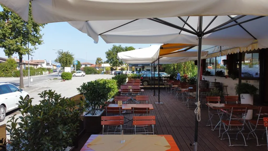 Pizzeria Ristorante al Cavallino restaurant in Resana