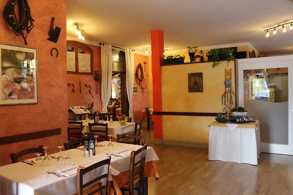 Trattoria al Cavallino Snc di Busolin Vito & C._Quinto di Treviso_slider_image_1