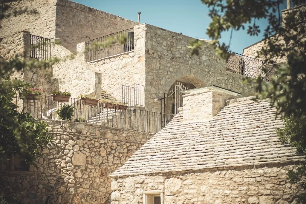 Masseria Storica Pilapalucci_Quasano_slider_image_1