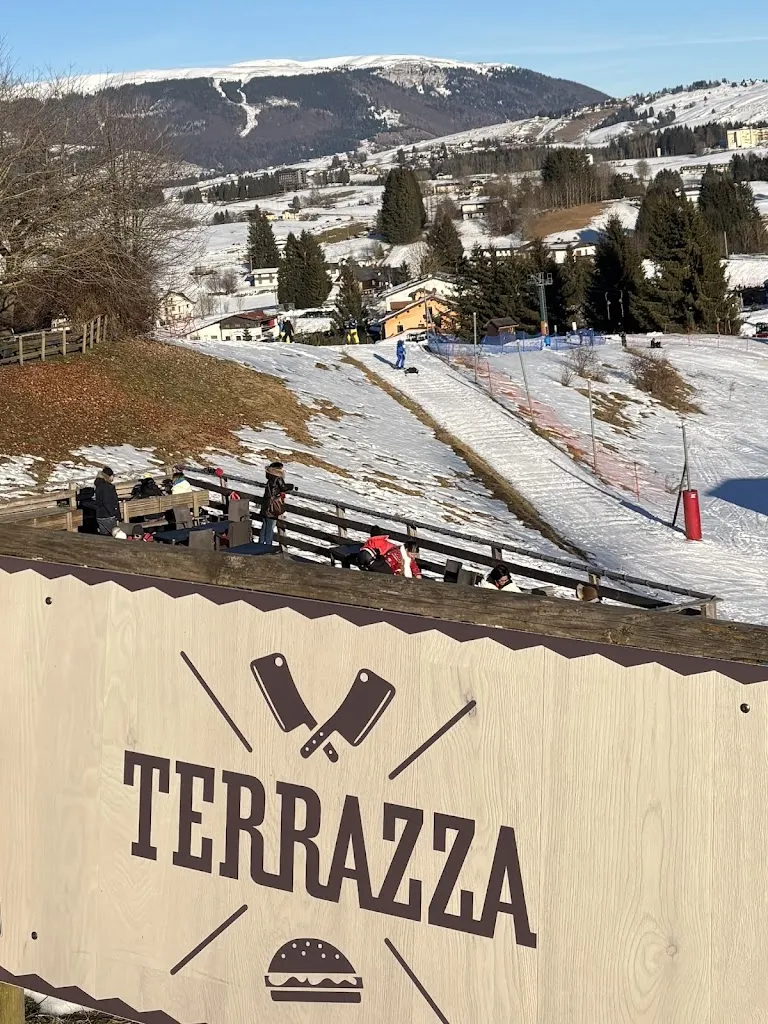 Ricardo Cavalcanti_Terrazza Casa Rossa_Roana_review