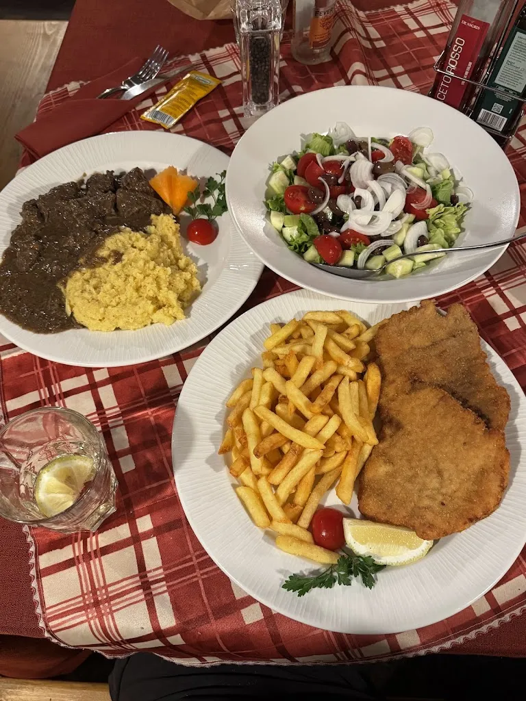 Raphael Araos-west_La Murada_Rocca Pietore_review