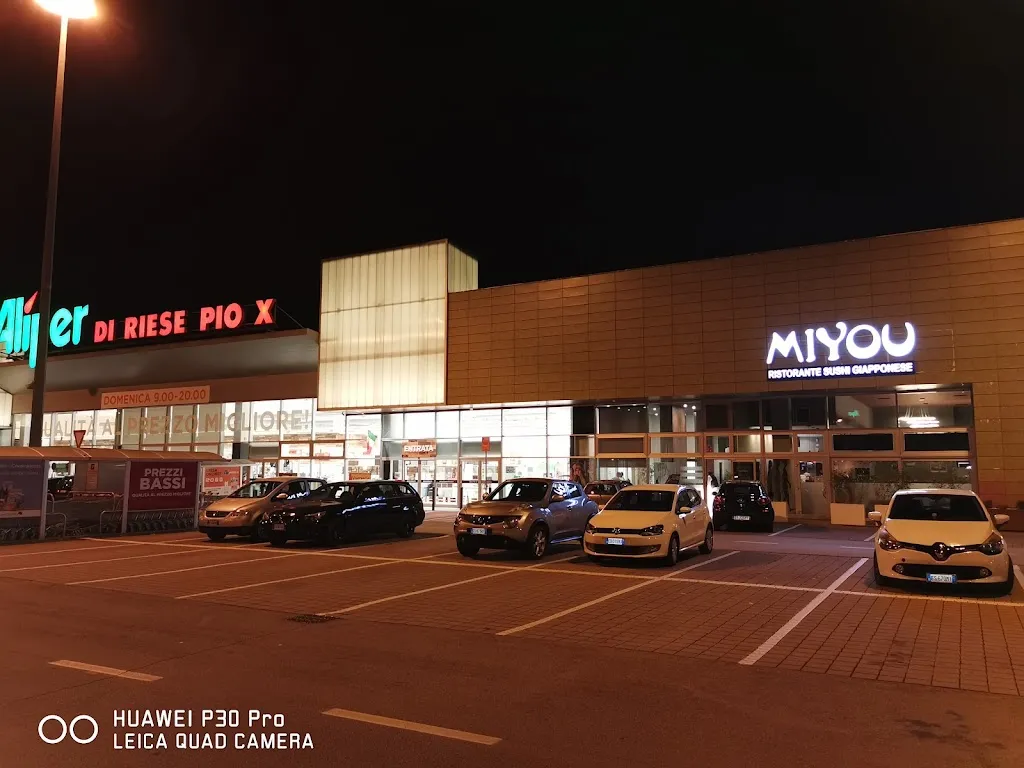 MIYOU SUSHI_Riese Pio X_slider_image_1