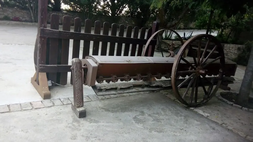 Land of the Sun_Rignano Garganico_slider_image_2