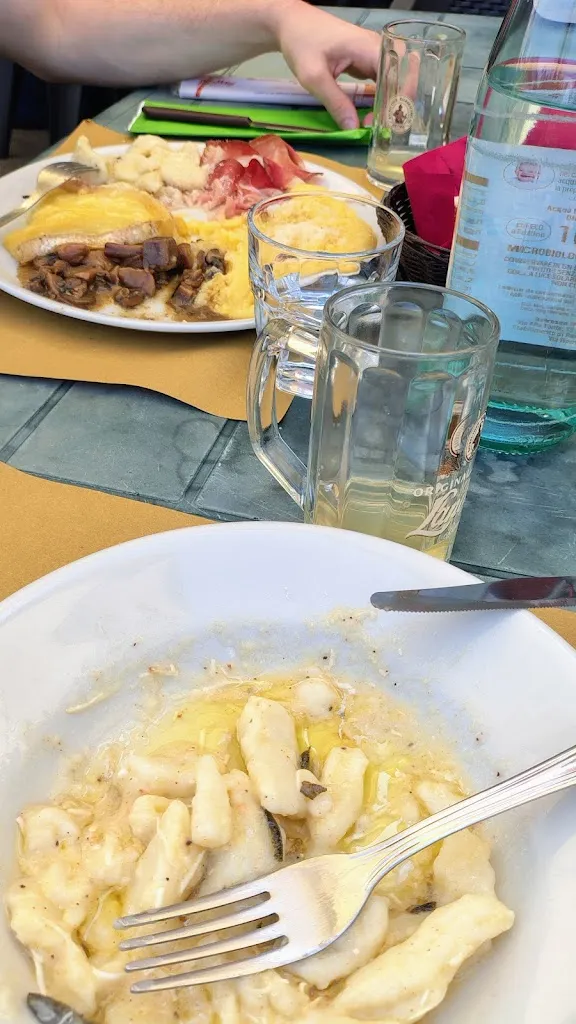 Rose S_Locanda Obante Di Freddi Serena_Recoaro Terme_review