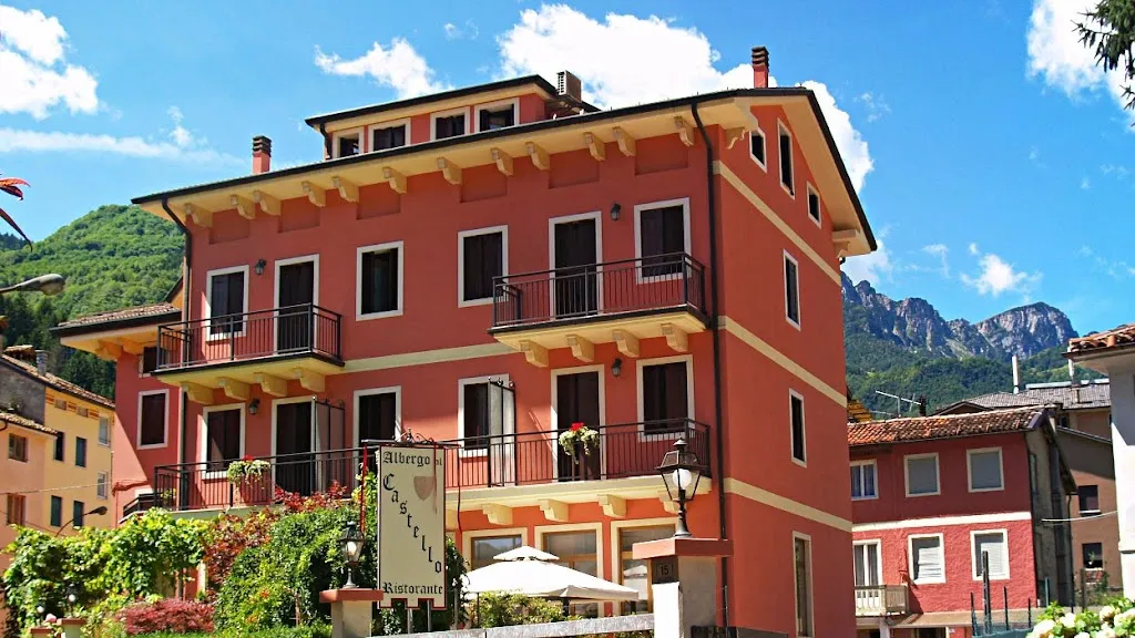 Hotel Ristorante Al Castello restaurant in Recoaro Terme