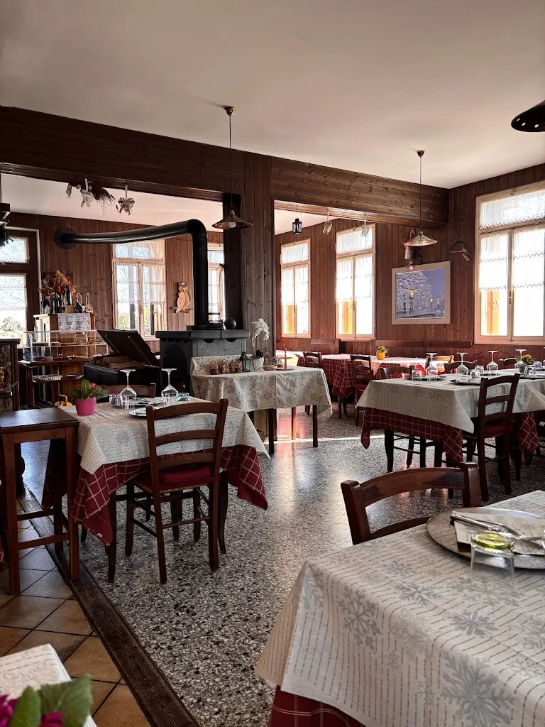 Rifugio Piccole Dolomiti alla Guardia restaurant in Recoaro Terme