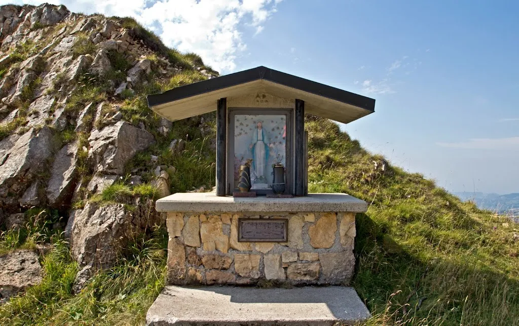 Refuge Gingerino Monte Falcone restaurant in Recoaro Terme