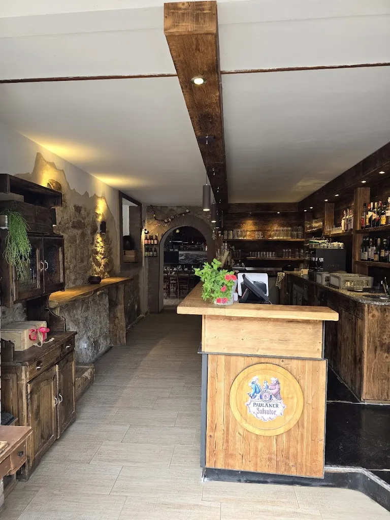 Pizzeria la Fornace restaurant in Recoaro Terme