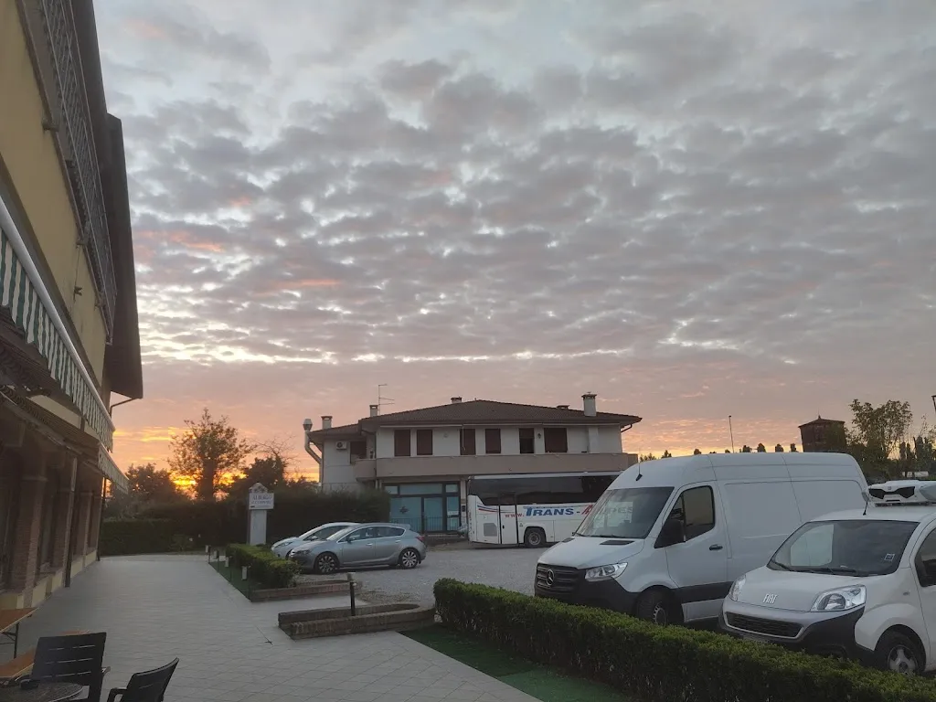 Trattoria Da Iva_Ronchi di Campanile_slider_image_3