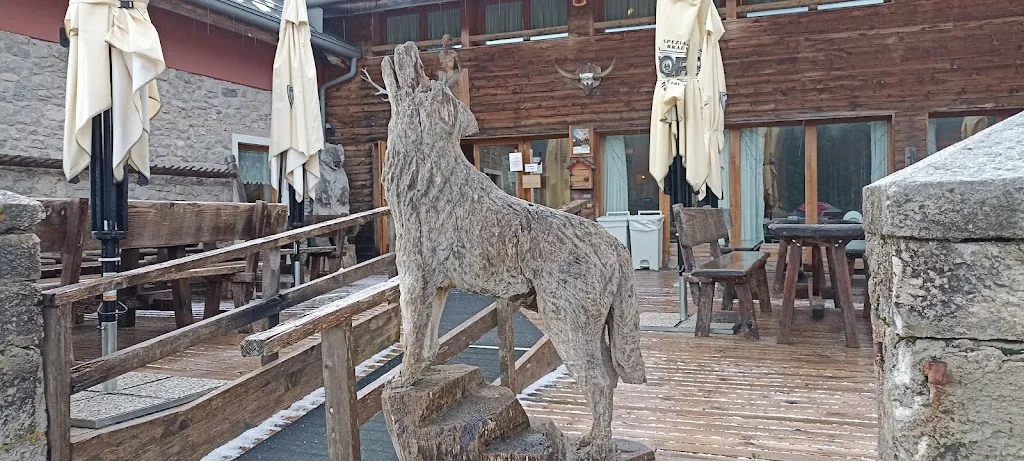 Matteo Ferrarini_Rifugio Campolongo_Rotzo_review