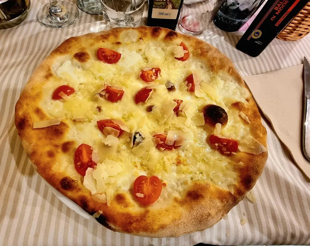 Ristorante Pizzeria alla Posta_Roverchiara_slider_image_3