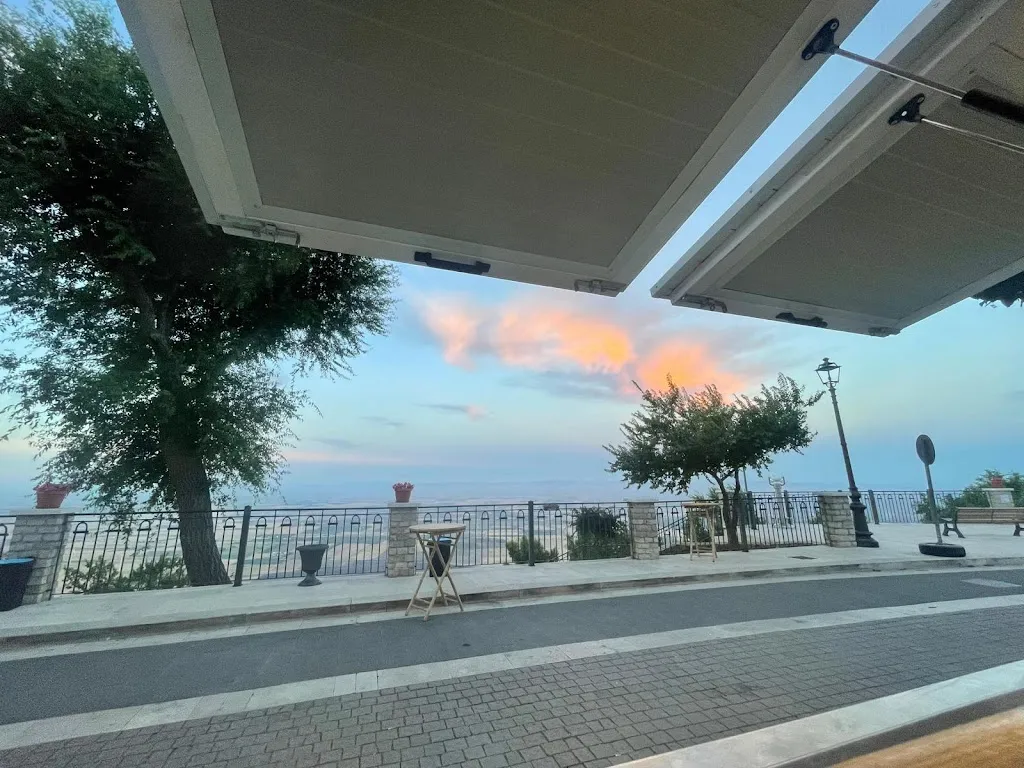 Chiosco dei Sogni By Tiffany's restaurant in Rignano Garganico