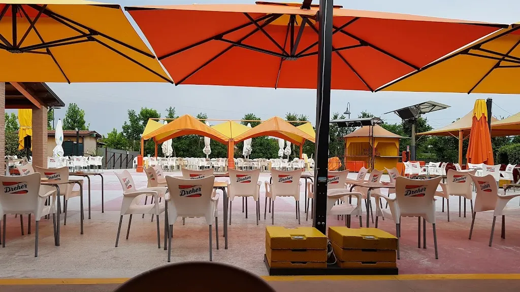 Baita Al Laghetto_Saletto_slider_image_1