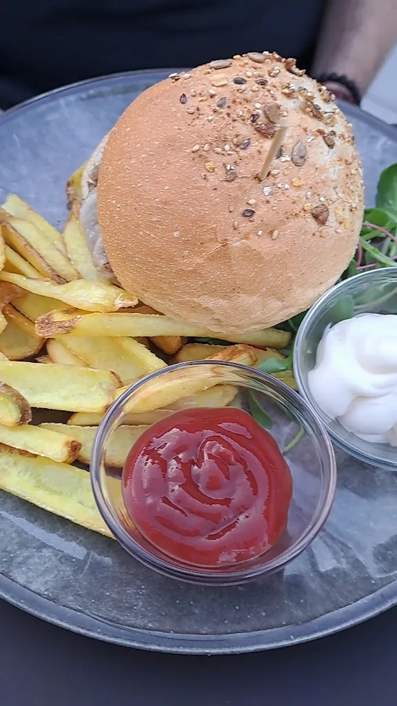 Bjørn_Rossano Veneto_slider_image_2