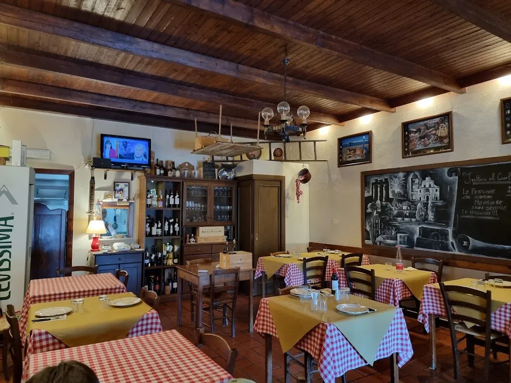 Trattoria al Casello da Giovanni restaurant in Rossano Veneto