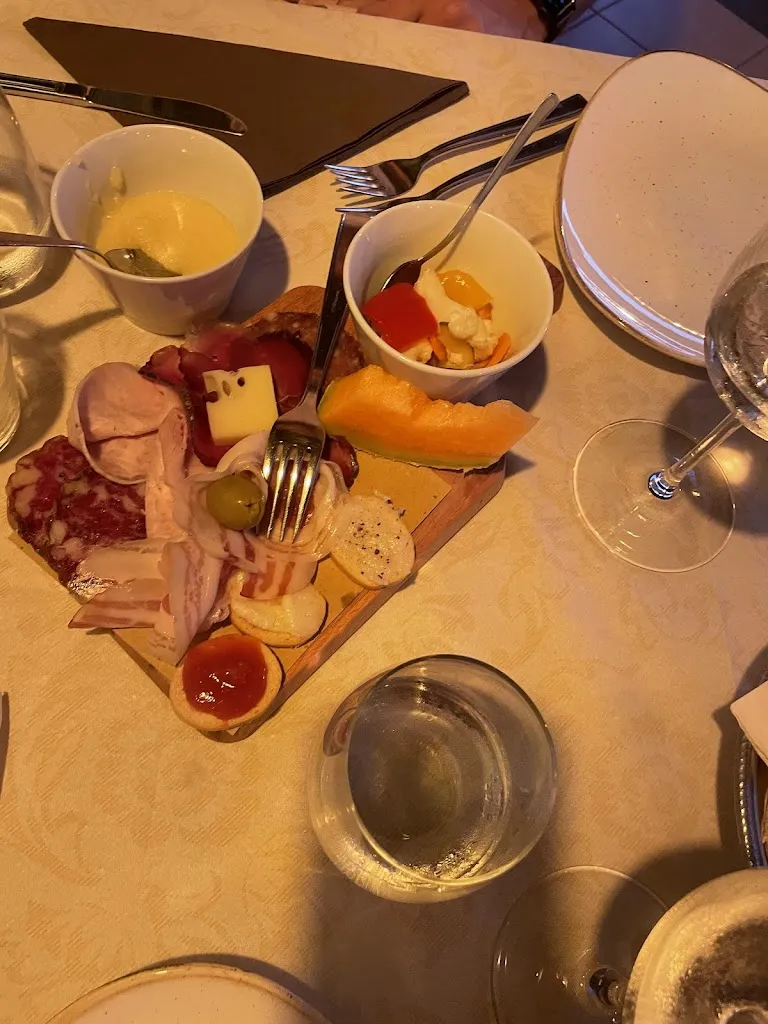 Dennis Prins_Bar - Trattoria Tipica da Marisa e Elvio_Salionze_review