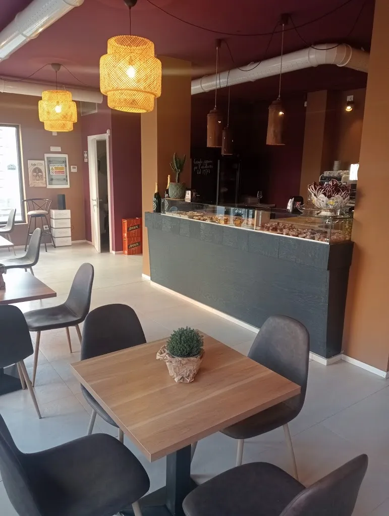 Cicchetteria e Vineria - Vinaccia restaurant in Salvatronda