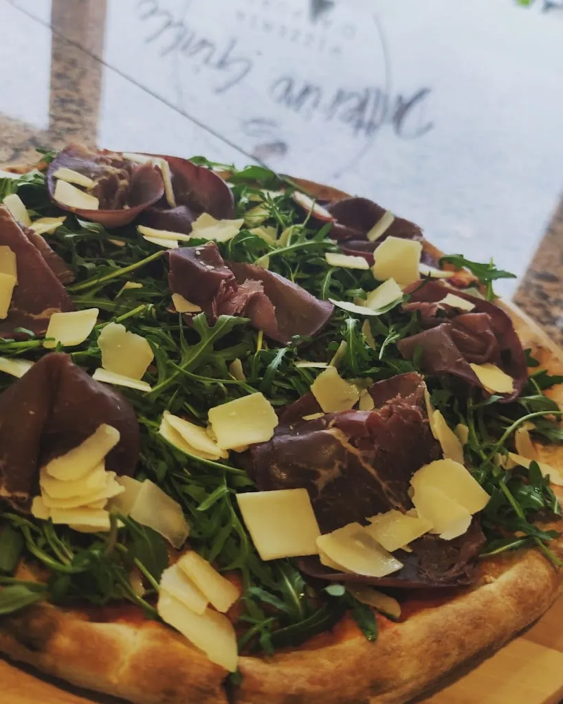 Menu_Pizzeria Datterino Giallo_Sambruson_image_8