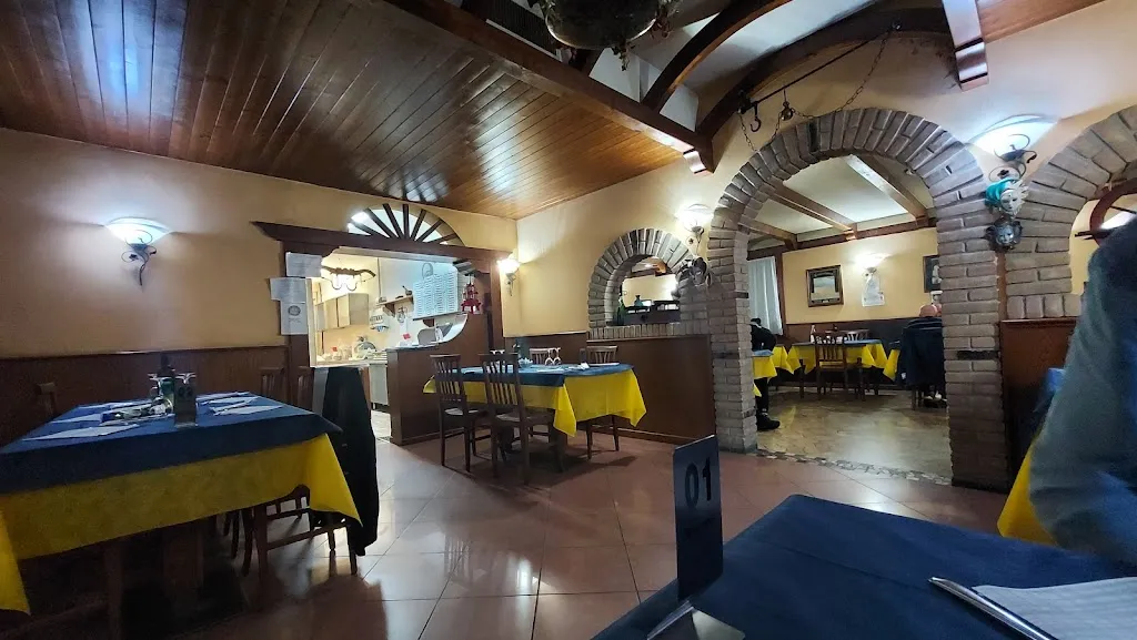 marino vescovi_Pizzeria Ristorante Bar Al Gallo D'oro_San Giorgio delle Pertiche_review