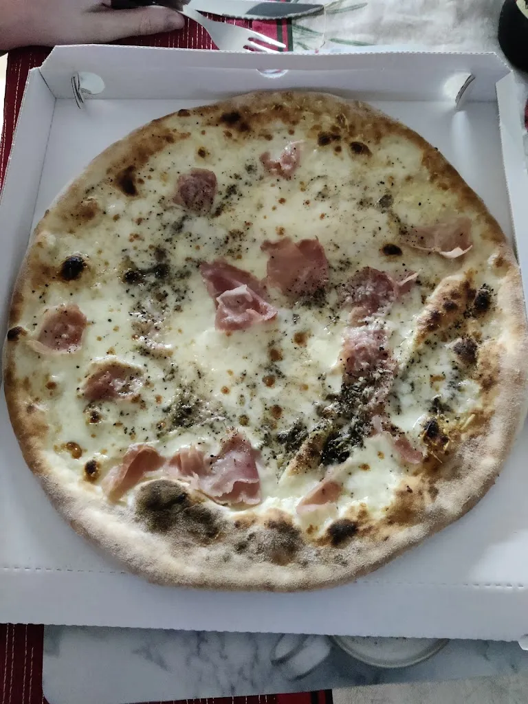 Alessandro D'elia_Pizzeria California_San Fior di Sopra_review
