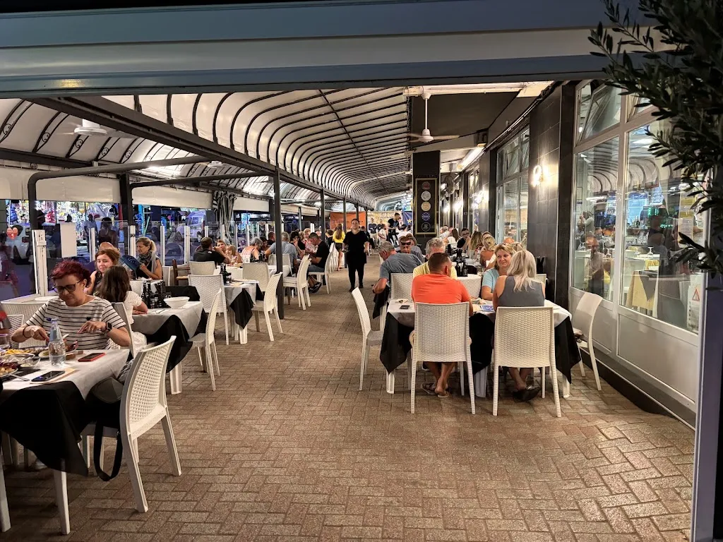 Ristorante Pizzeria Europa_Rosolina_slider_image_2