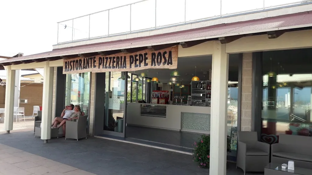 Pepe Rosa_Rosolina_slider_image_1