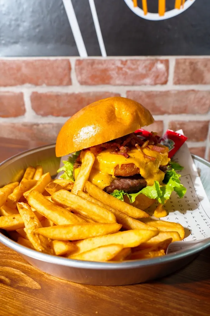 Mr Jack Burger - Ristorante Rosolina Mare_Rosolina_slider_image_2