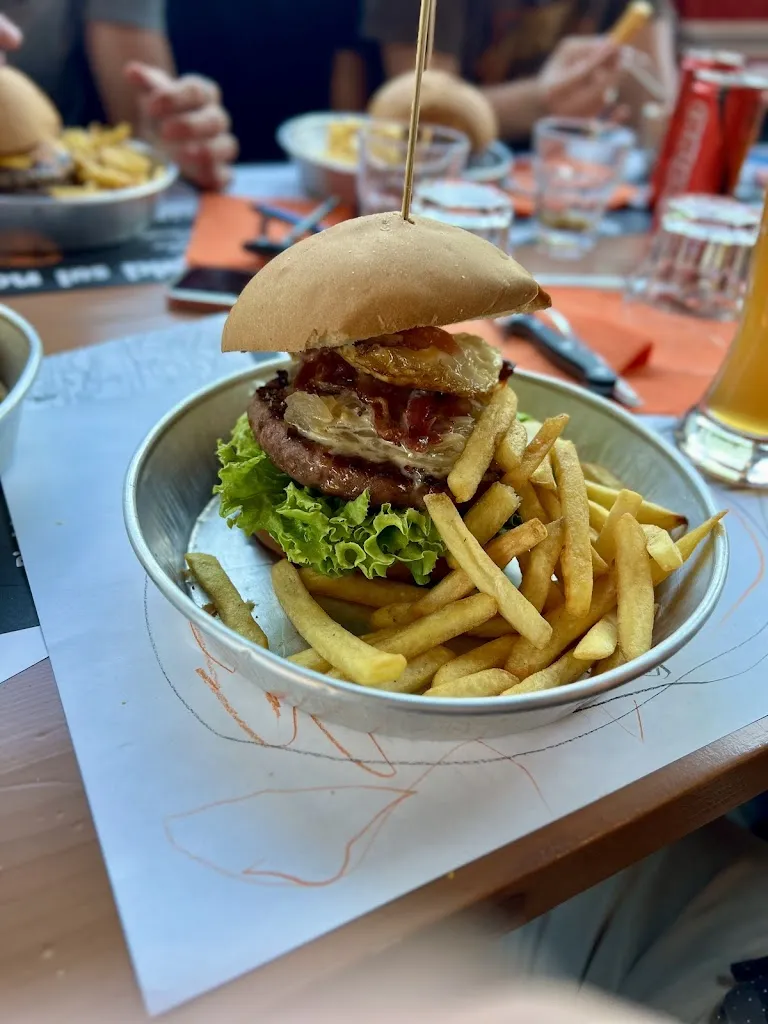 Mr Jack Burger - Ristorante Rosolina Mare_Rosolina_slider_image_3