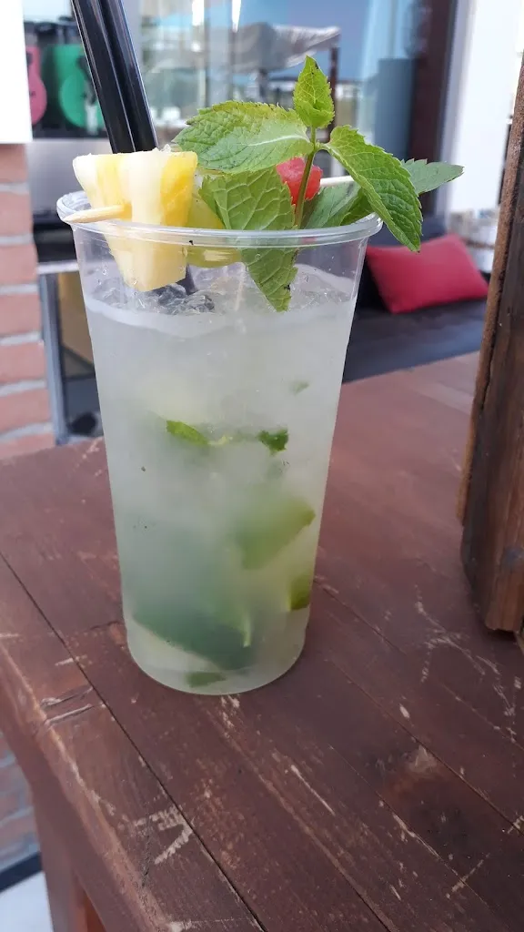 Sebastian MaDe_Beach Café_Rosolina_review