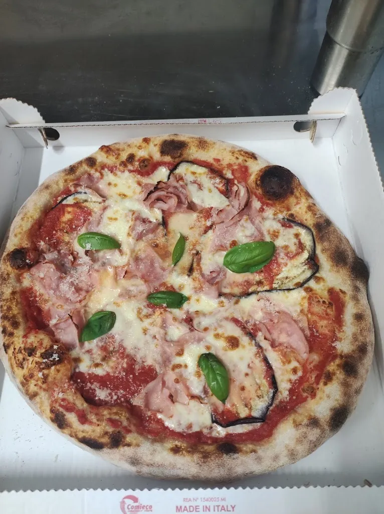 Menu_Pizza Factory_Rosolina_image_8