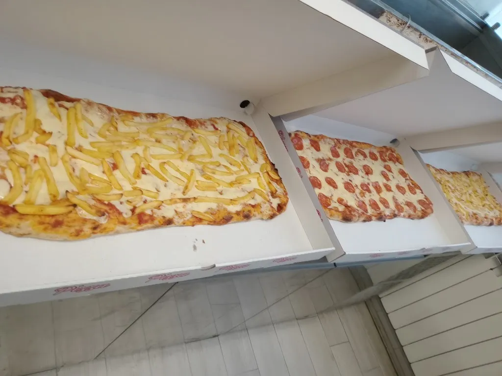 Pizza Factory_Rosolina_slider_image_2