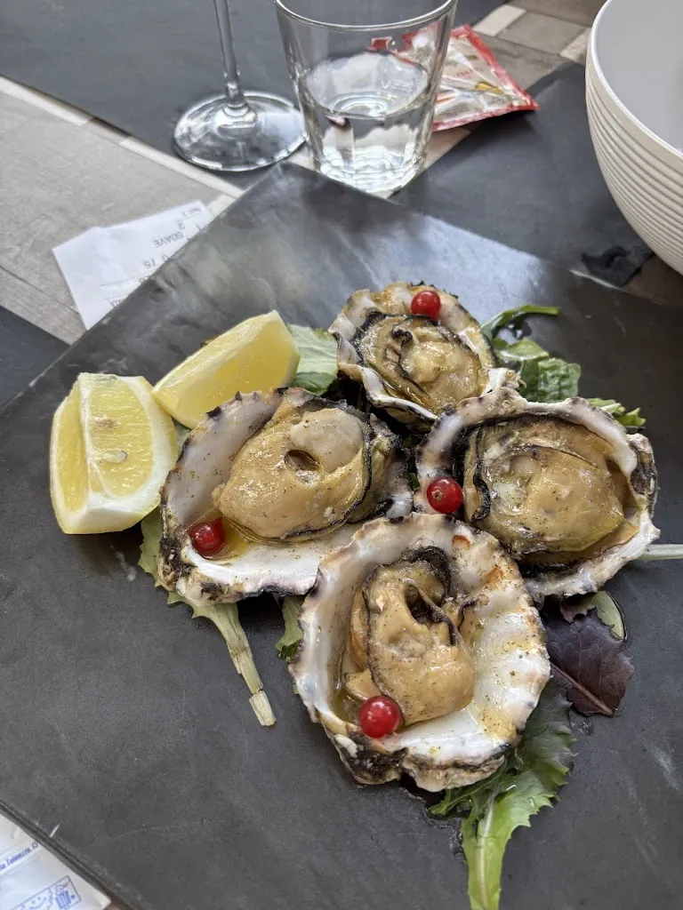 Tami Hall_Ristorante pizzeria weinstube_Rosolina_recensione